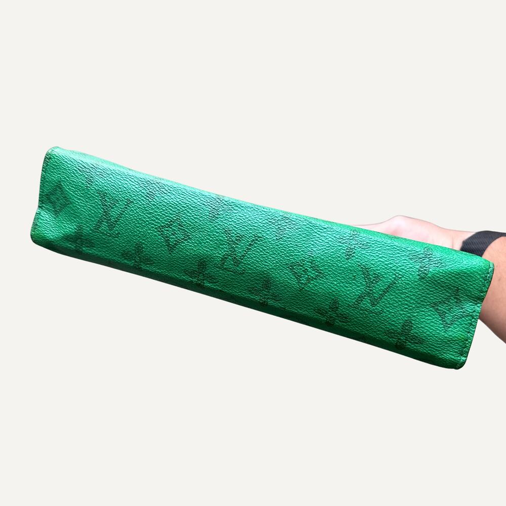 Louis Vuitton Everyday LV Pochette Voyage MM M80803 Mint Green White - Picture 4 of 7